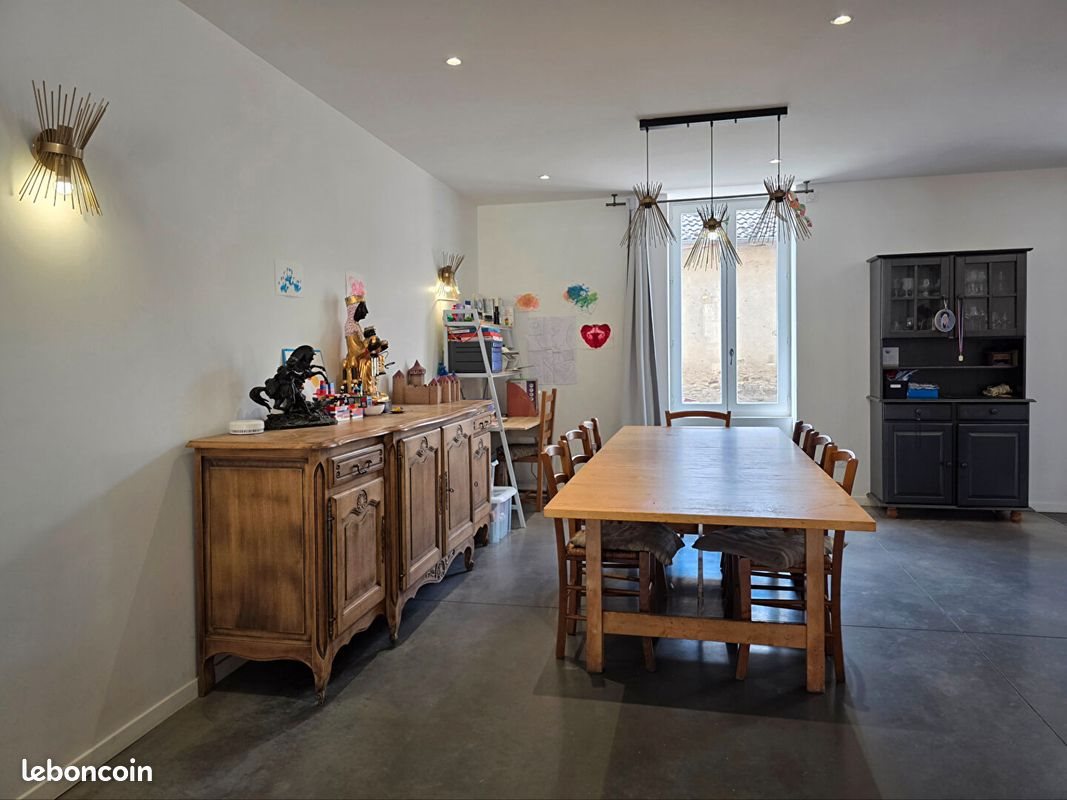 Maison à vendre, 146m², Triors