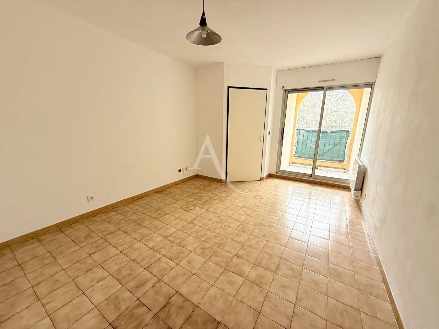 Appartement à louer, 22m², Nîmes