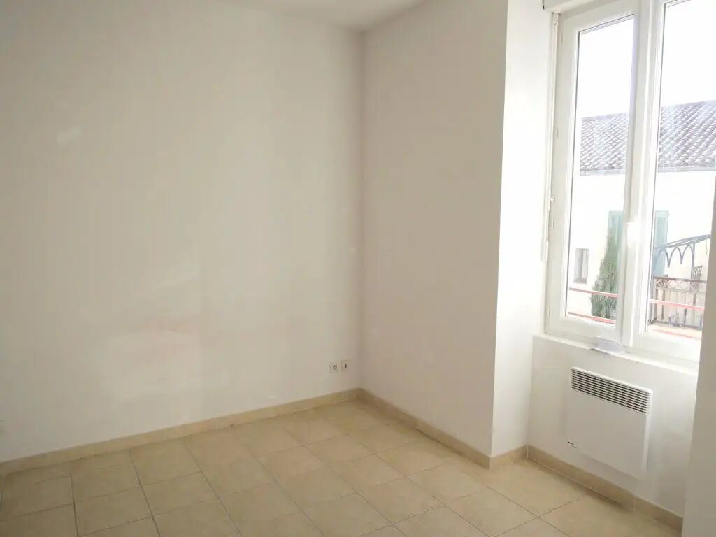 Appartement à louer, 39m², Nîmes