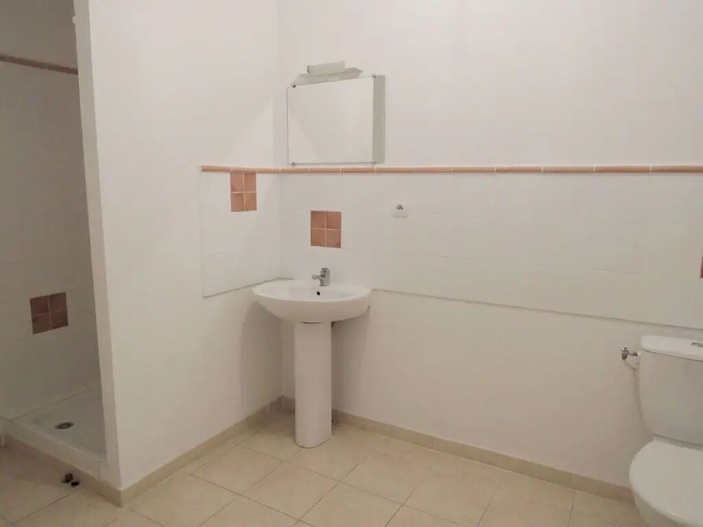Appartement à louer, 39m², Nîmes