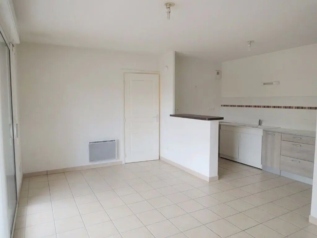 Appartement à louer, 42m², Nîmes