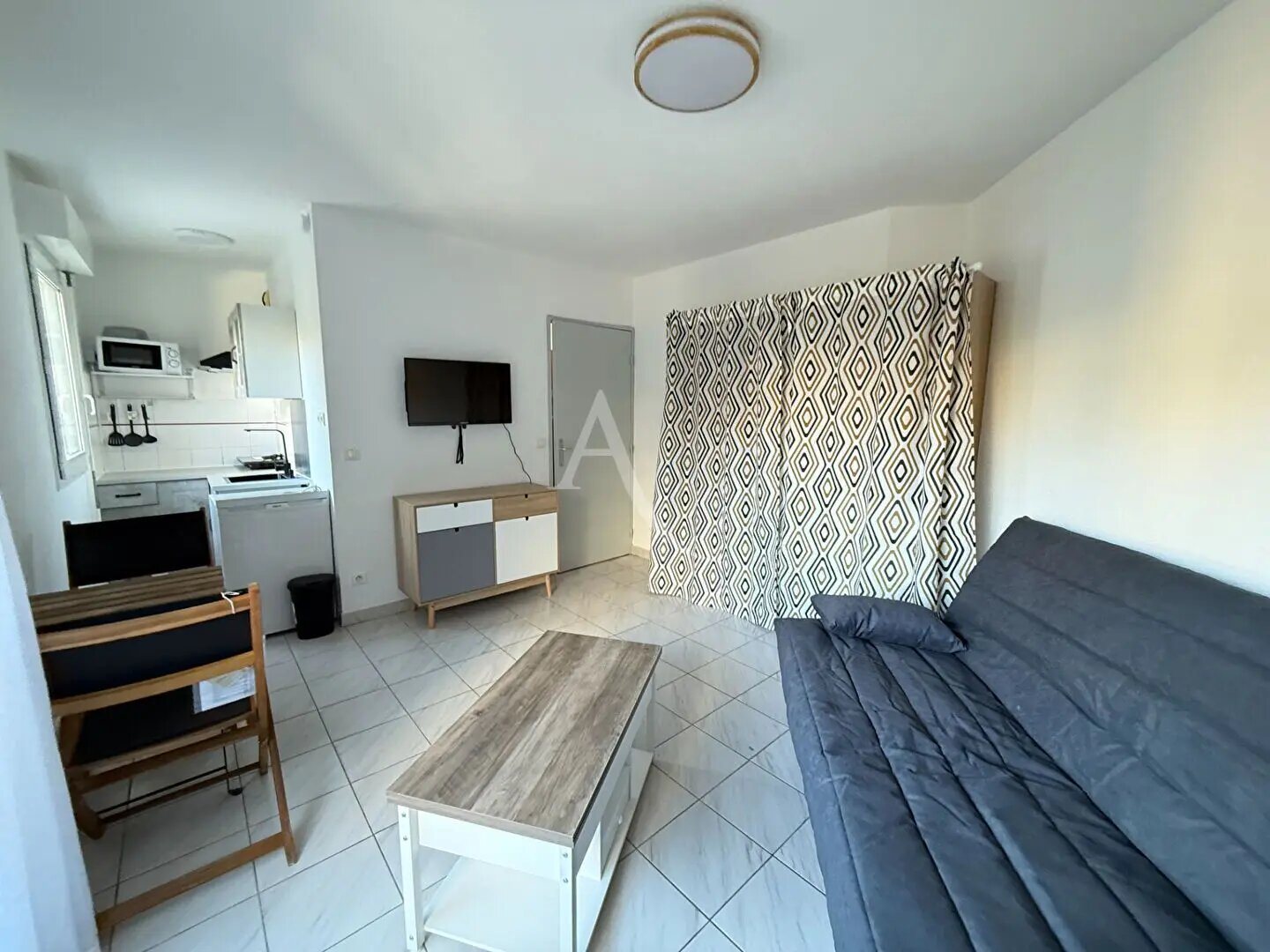 Appartement à louer, 22m², Nîmes