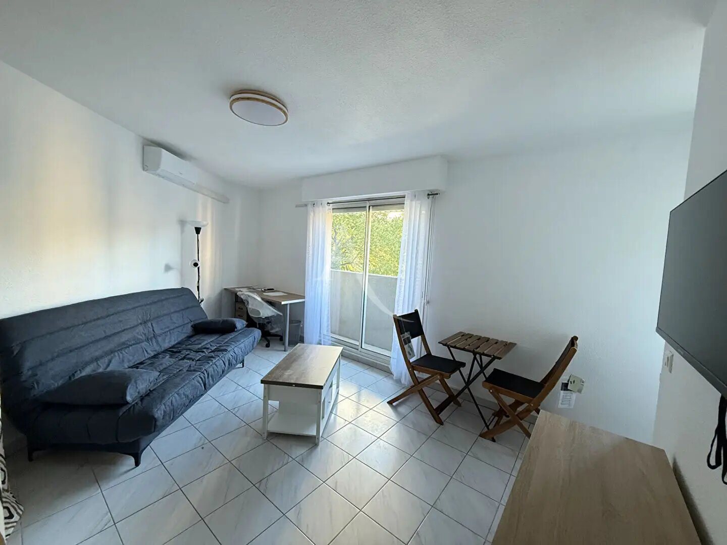 Appartement à louer, 22m², Nîmes