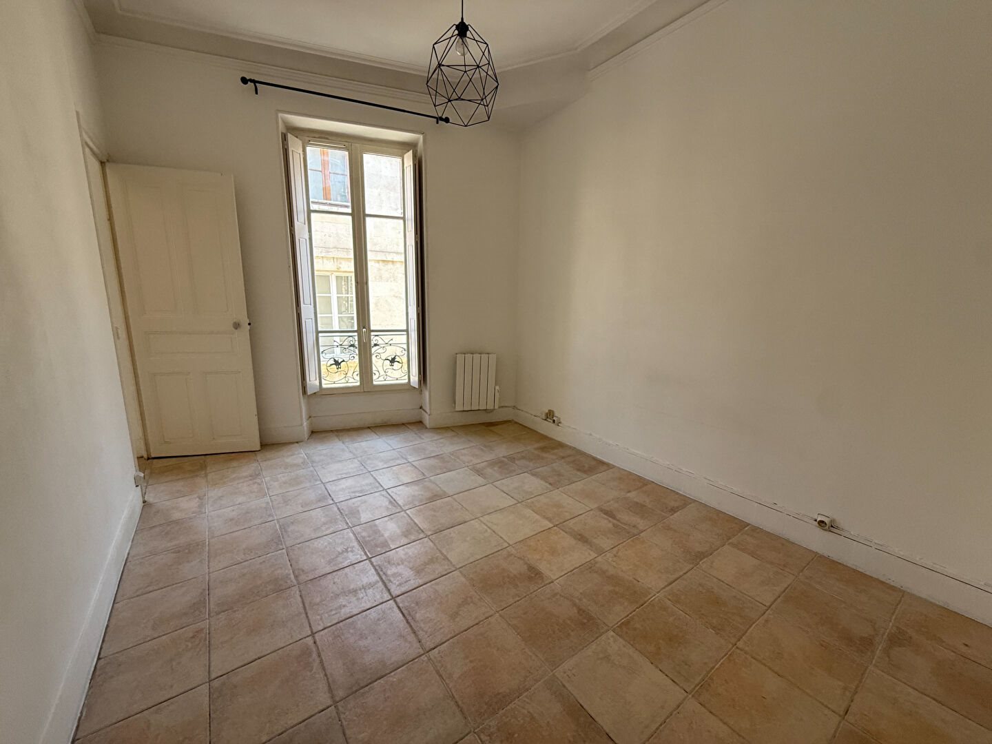 Appartement à louer, 47m², Nîmes