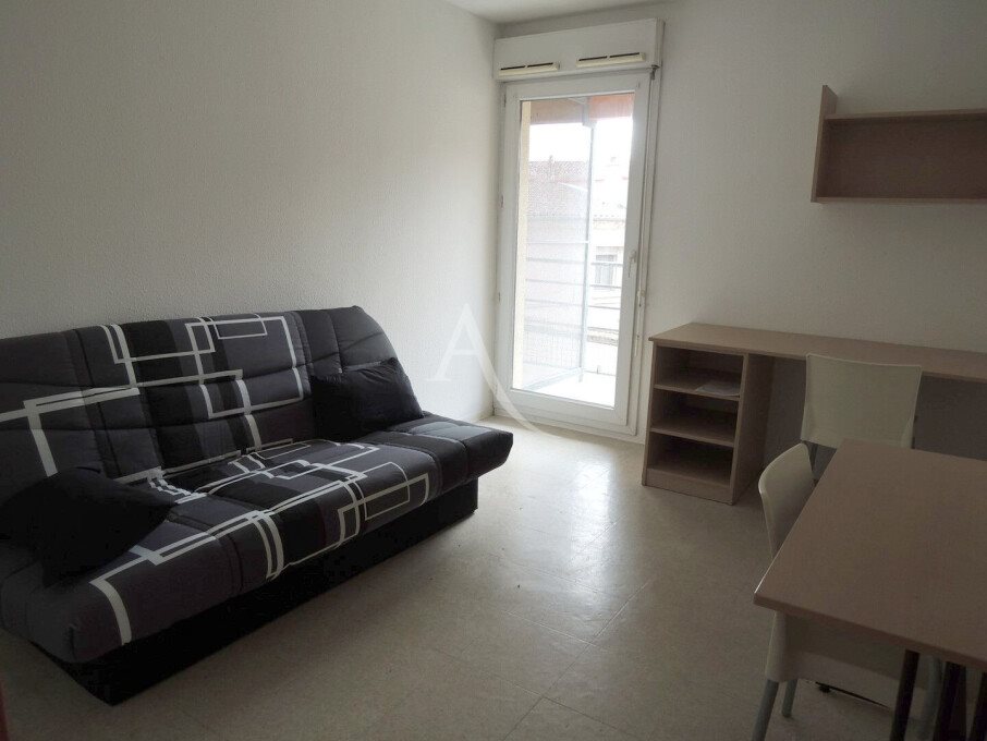 Appartement à louer, 17m², Nîmes