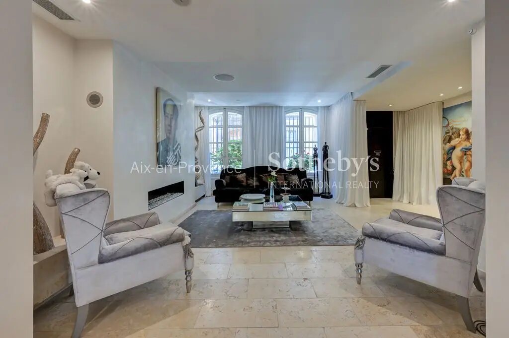 Maison à vendre, 360m², Aix-en-Provence