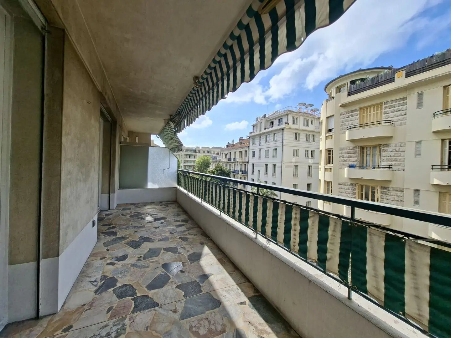 Appartement à louer, 79m², Nice