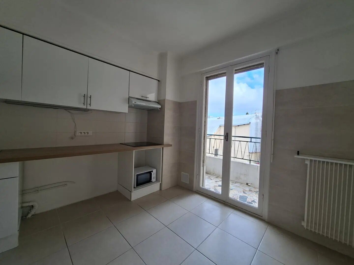 Appartement à louer, 79m², Nice