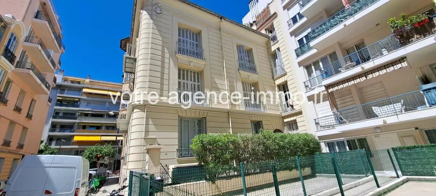 Appartement à louer, 76m², Nice