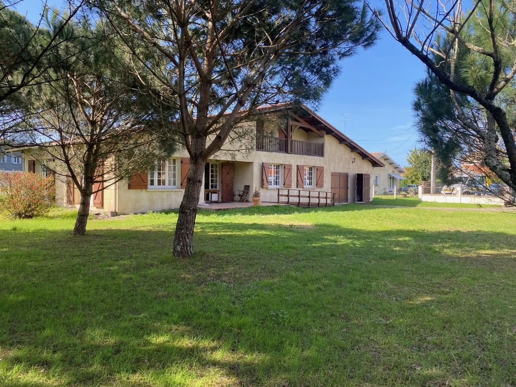 Maison à vendre, 175m², Arès