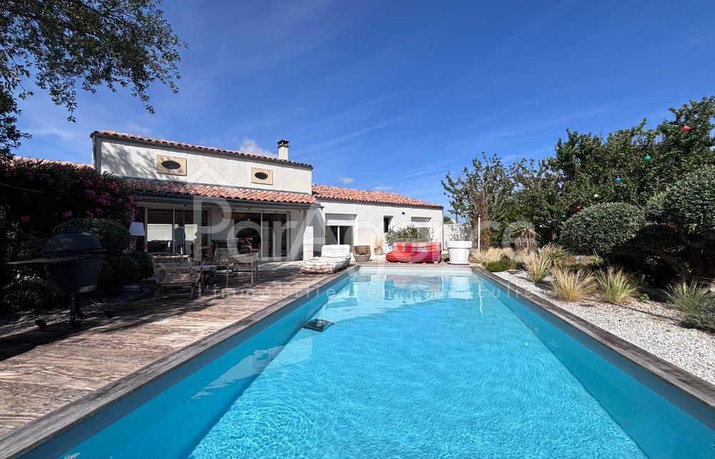 Maison à vendre, 132m², Saint-Palais-sur-Mer