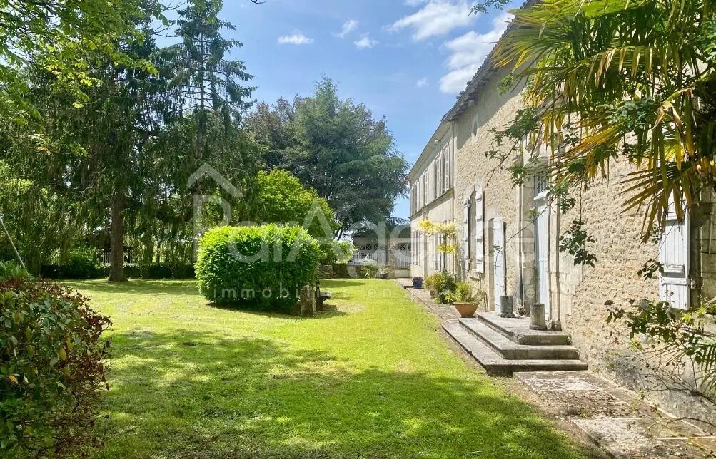 Maison à vendre, 654m², Saint-André-de-Lidon