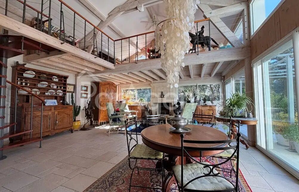 Maison à vendre, 235m², Saint-Palais-sur-Mer