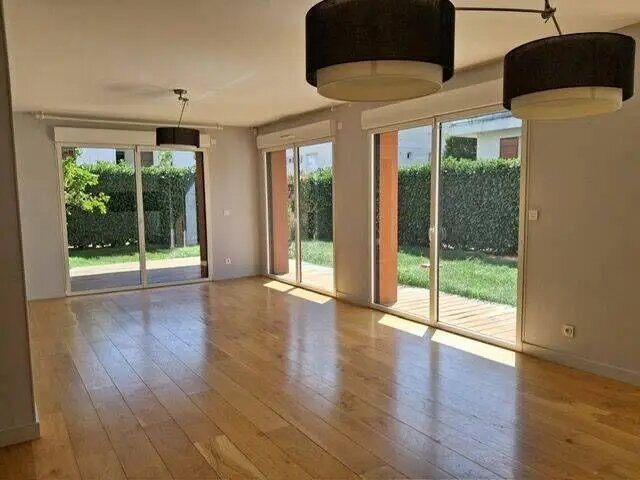 Appartement à louer, 86m², Divonne-les-Bains