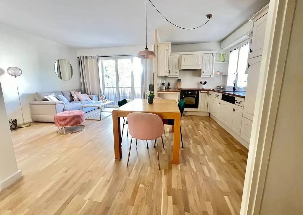 Appartement à vendre, 72m², Divonne-les-Bains