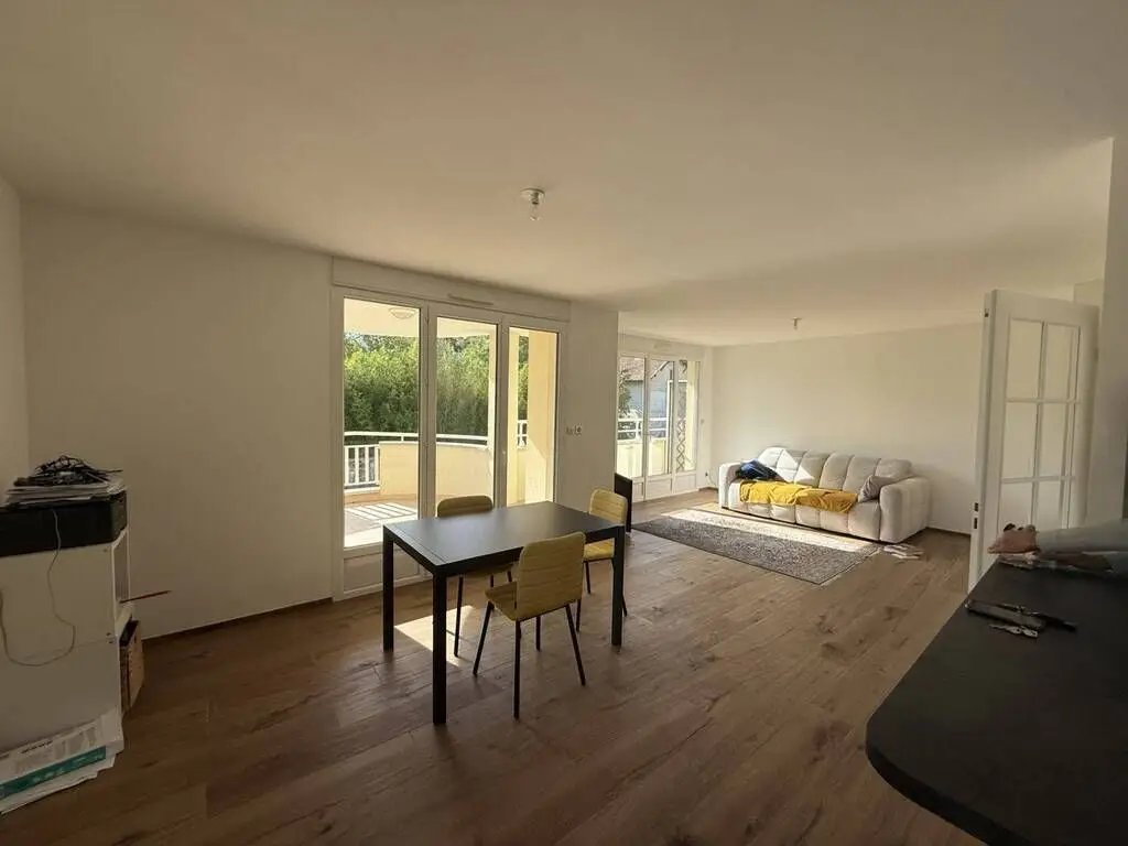 Appartement à vendre, 82m², Divonne-les-Bains