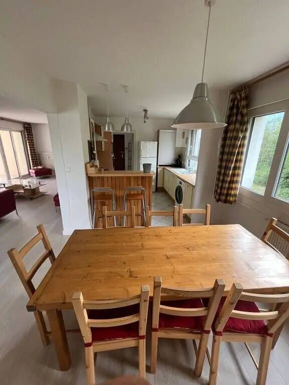Appartement à louer, 80m², Gex