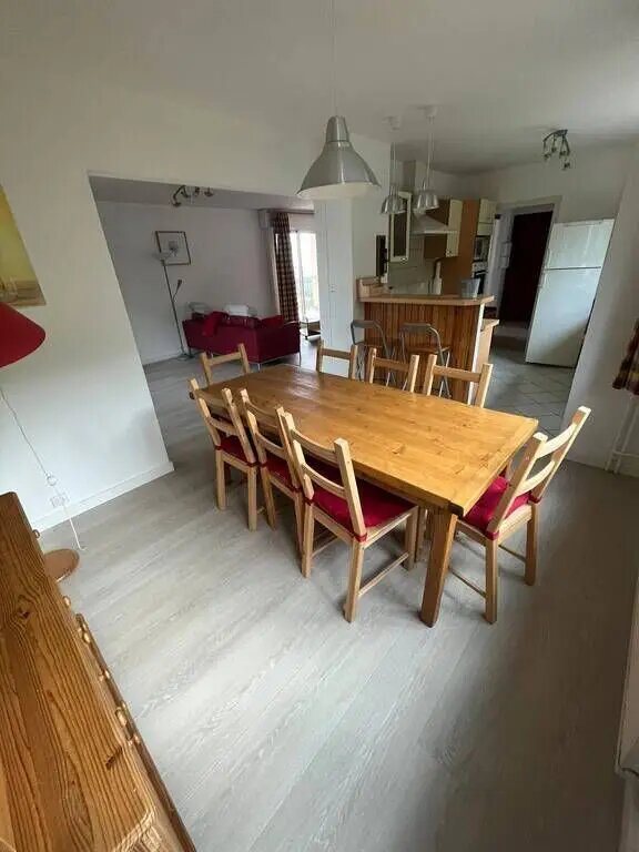 Appartement à louer, 80m², Gex