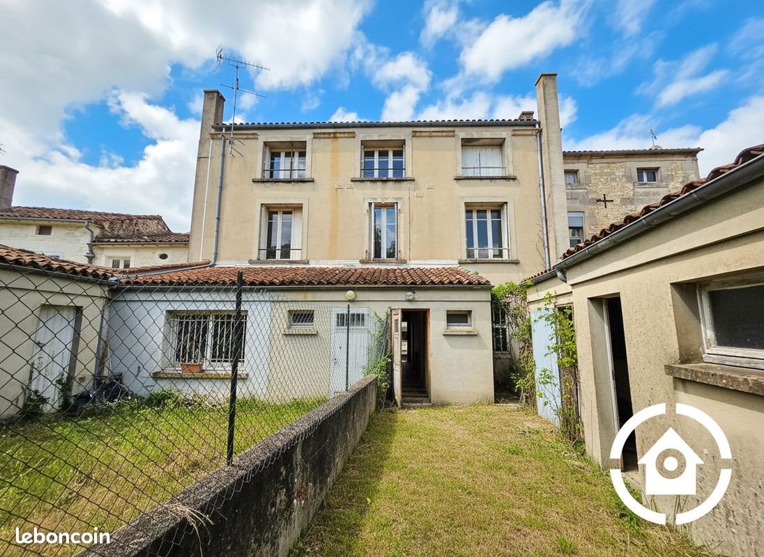 Maison à vendre, 329m², Segonzac