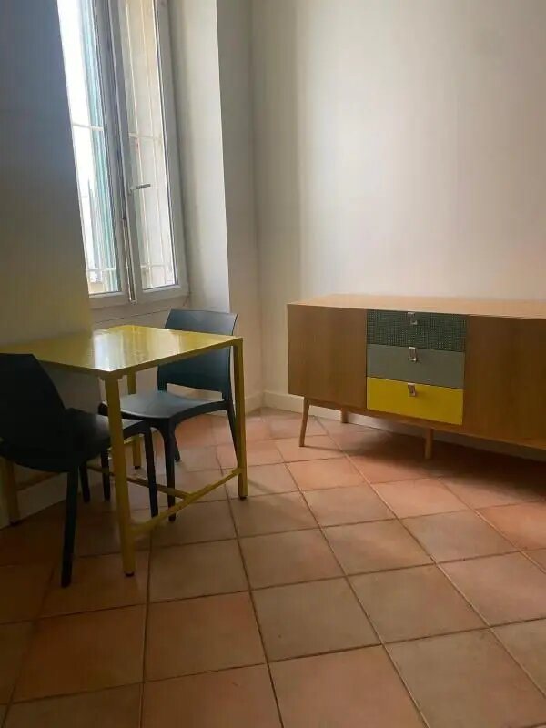 Appartement à louer, 19m², Meyrargues