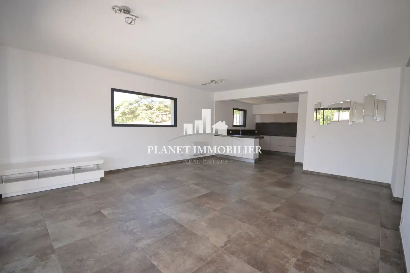 Maison à louer, 111m², Vallauris