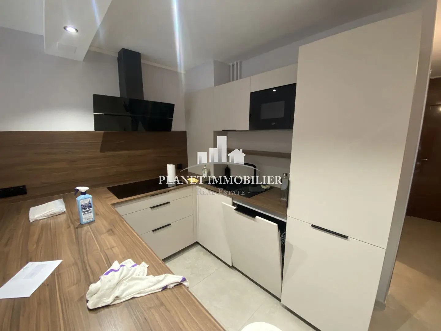 Appartement à louer, 56m², Antibes