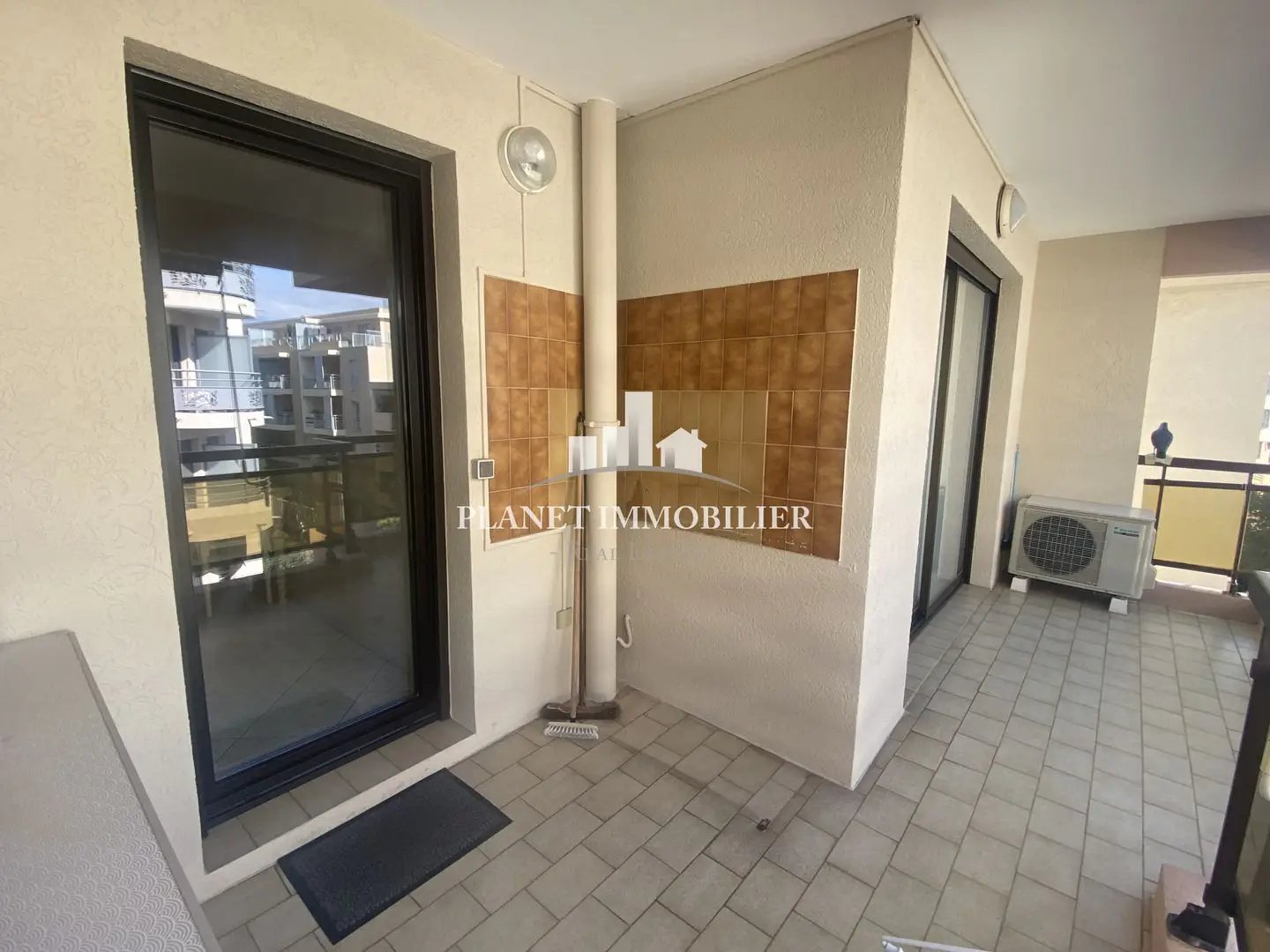 Appartement à louer, 54m², Antibes