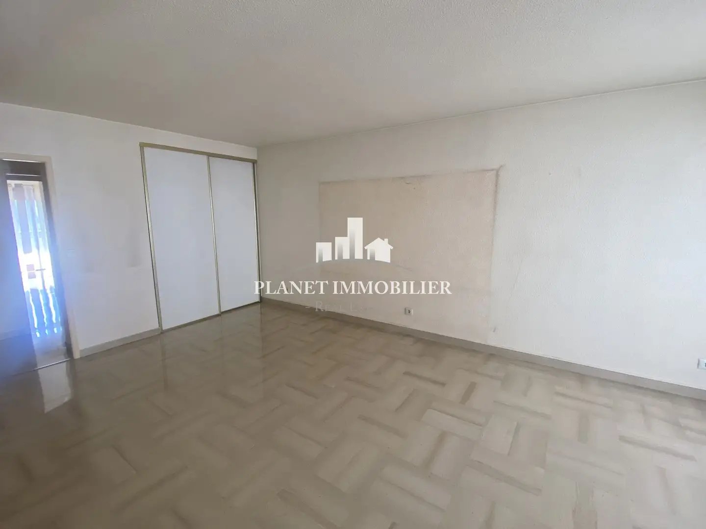 Appartement à louer, 54m², Antibes