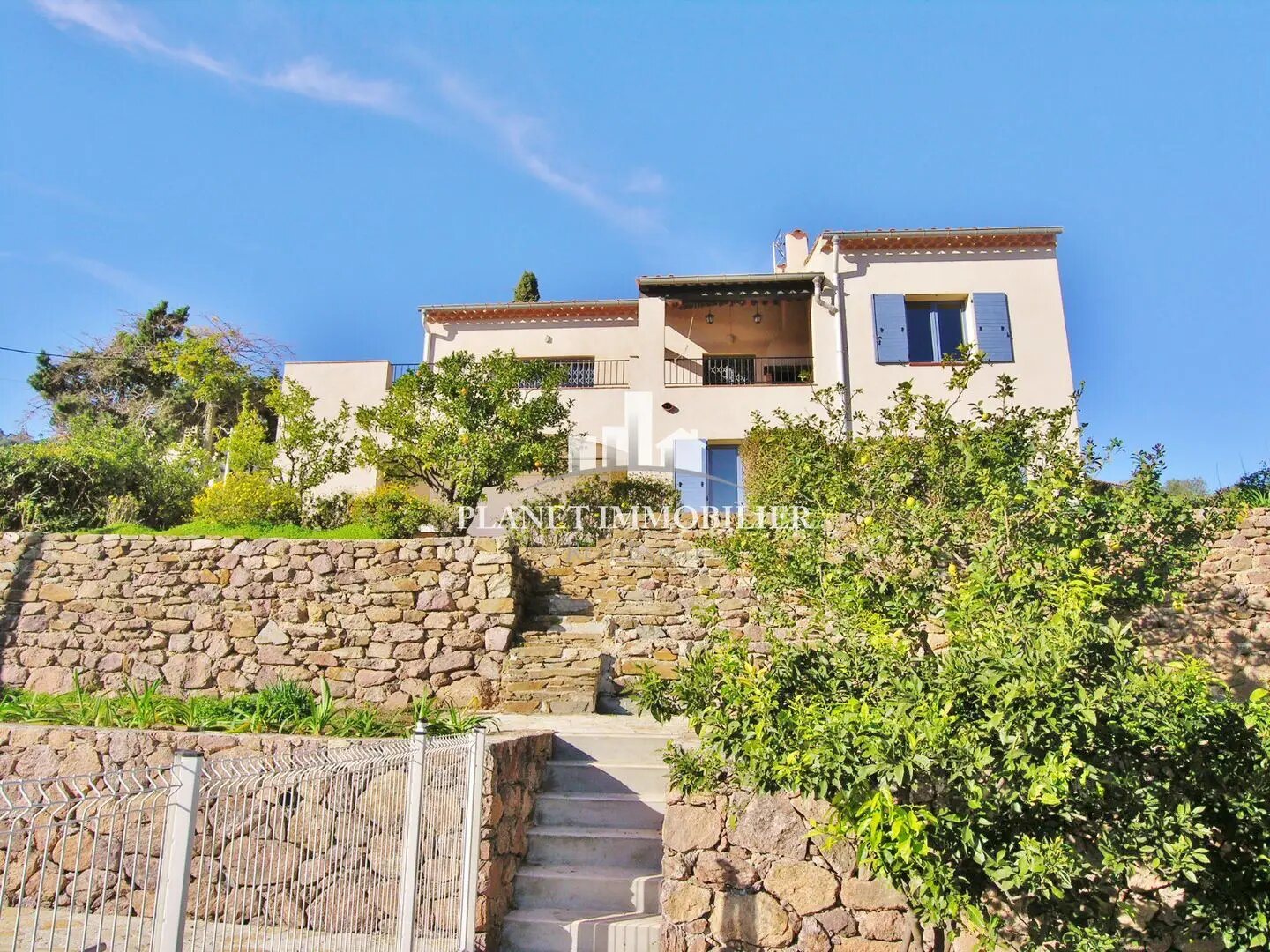 Maison à louer, 226m², Vallauris