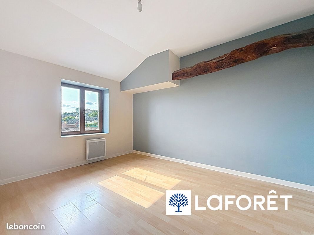Appartement à louer, 84m², Eclose