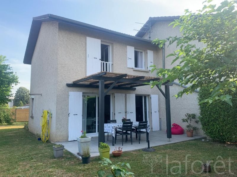 Maison à louer, 86m², Saint-Étienne-de-Saint-Geoirs