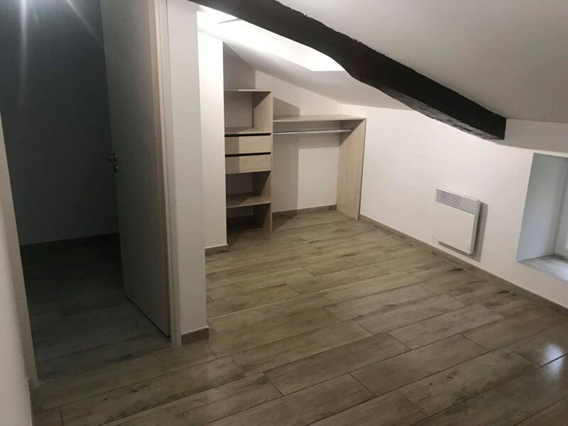 Appartement à louer, 42m², Four