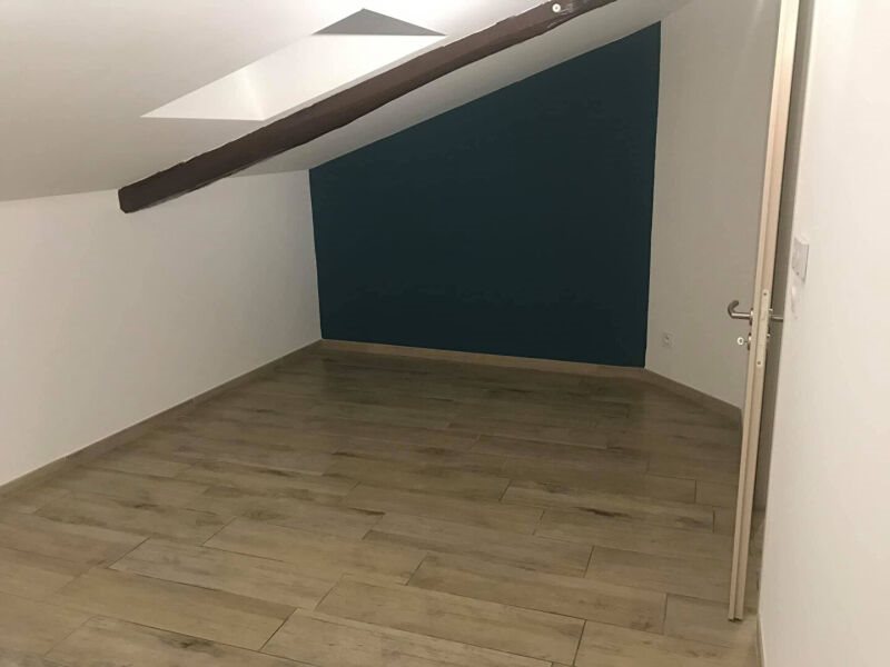 Appartement à louer, 42m², Four