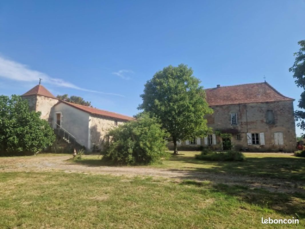 Maison à vendre, 220m², Espinasse-Vozelle