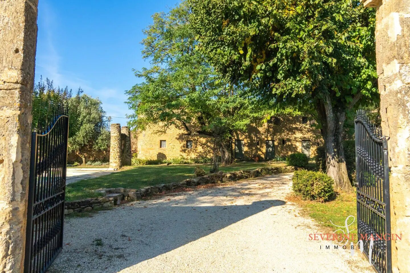 Maison à vendre, 442m², Montoison