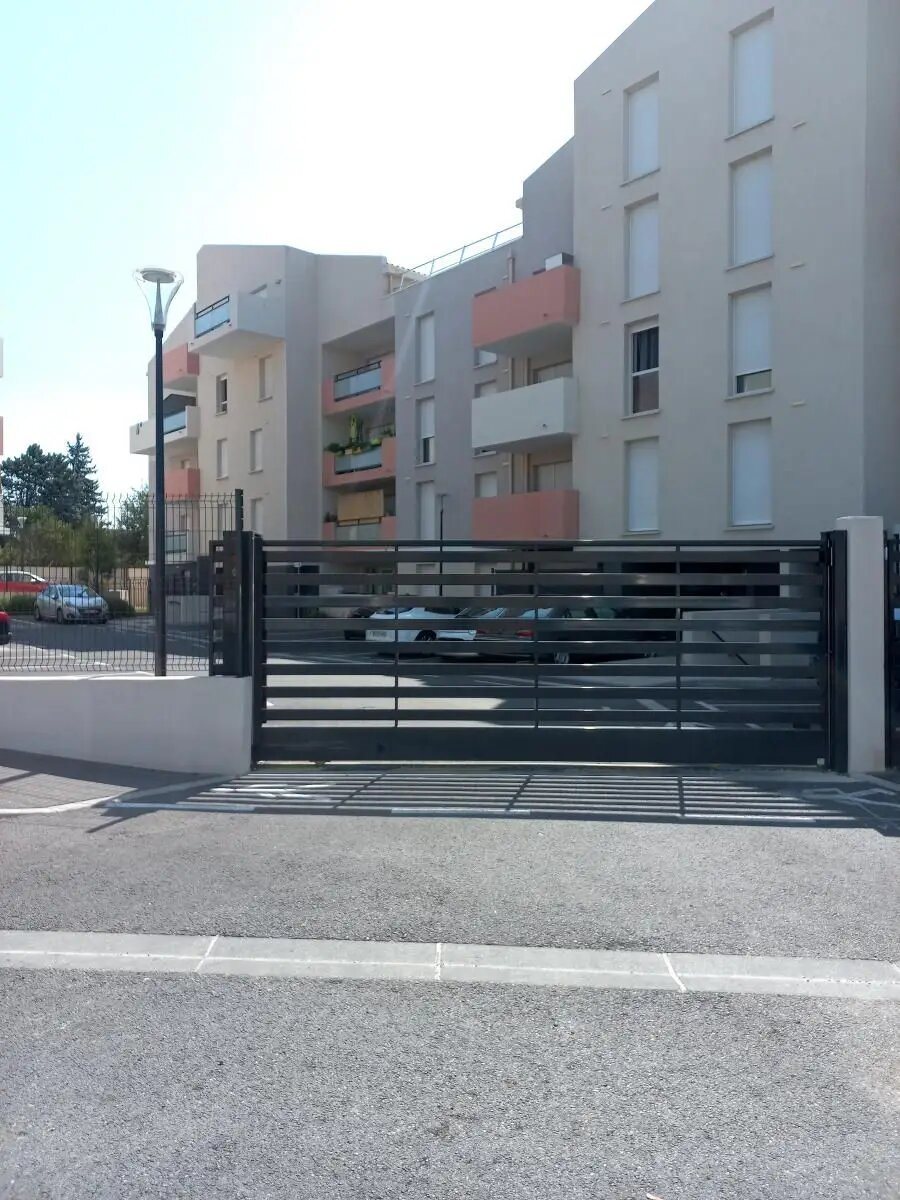 Appartement à louer, 26m², Miramas