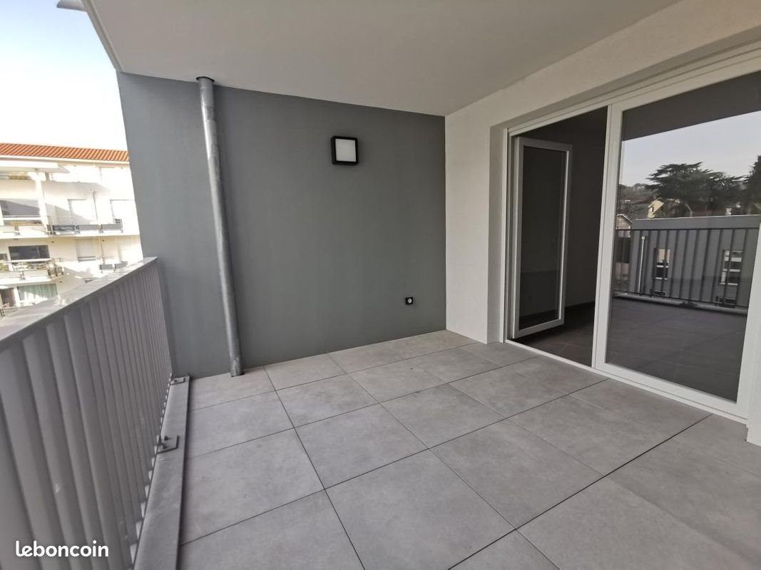 Appartement à louer, 68m², Oullins
