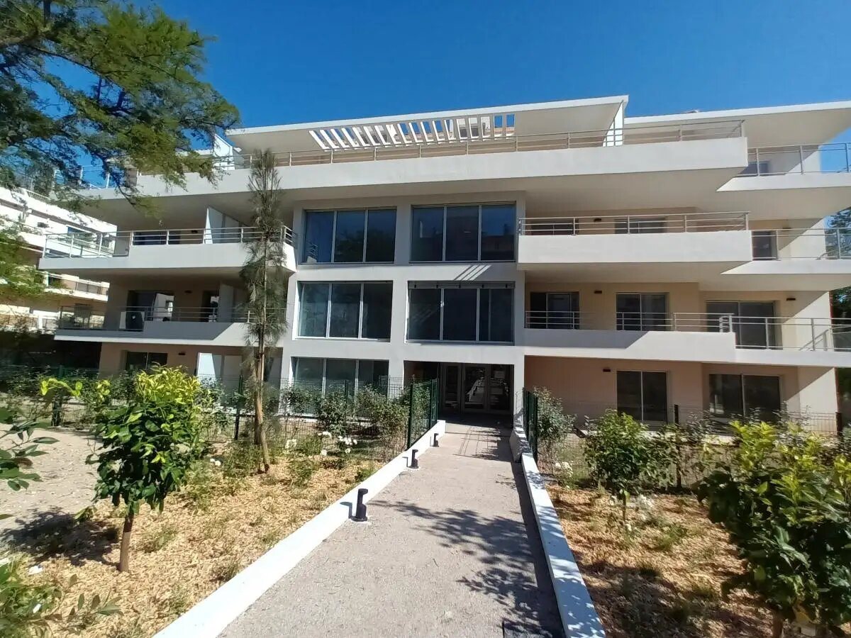 Appartement à louer, 82m², Nice