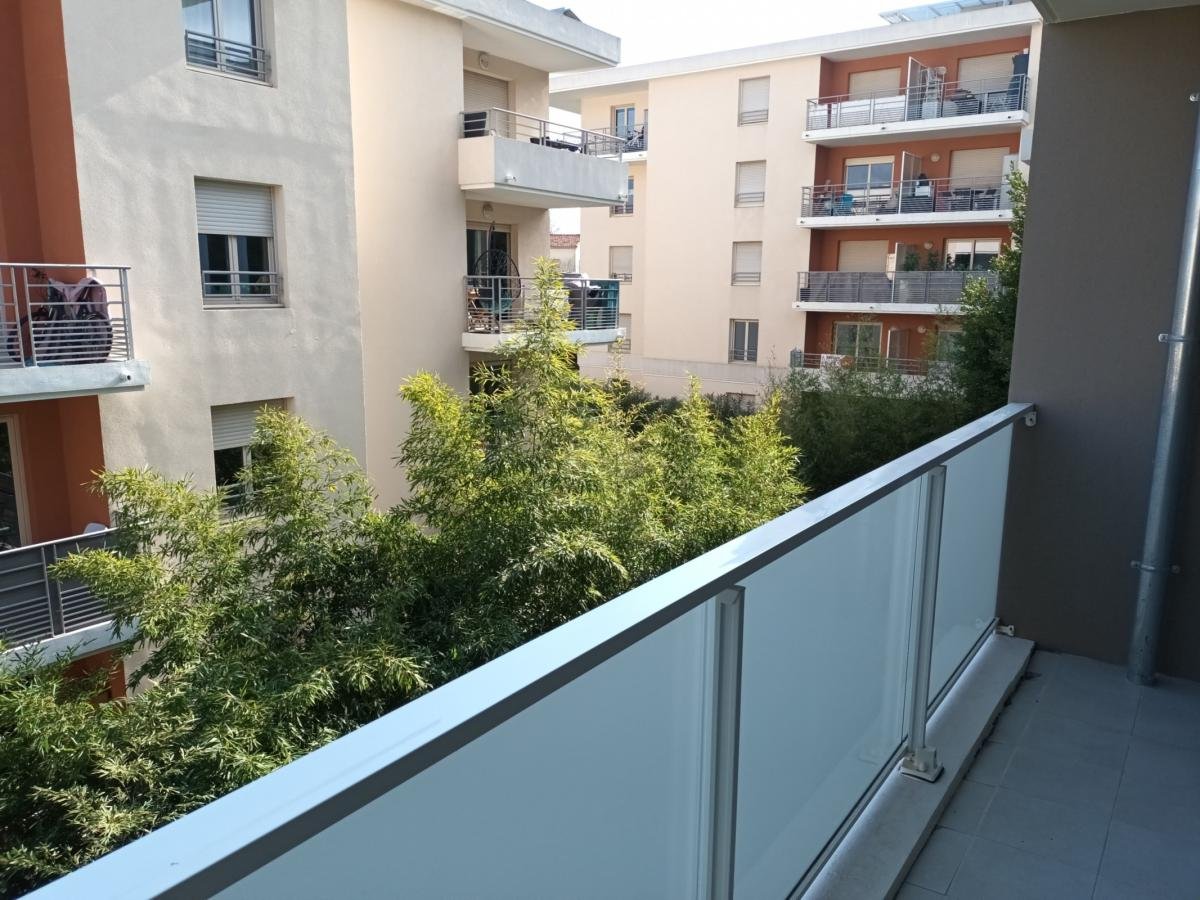 Appartement à louer, 49m², Antibes