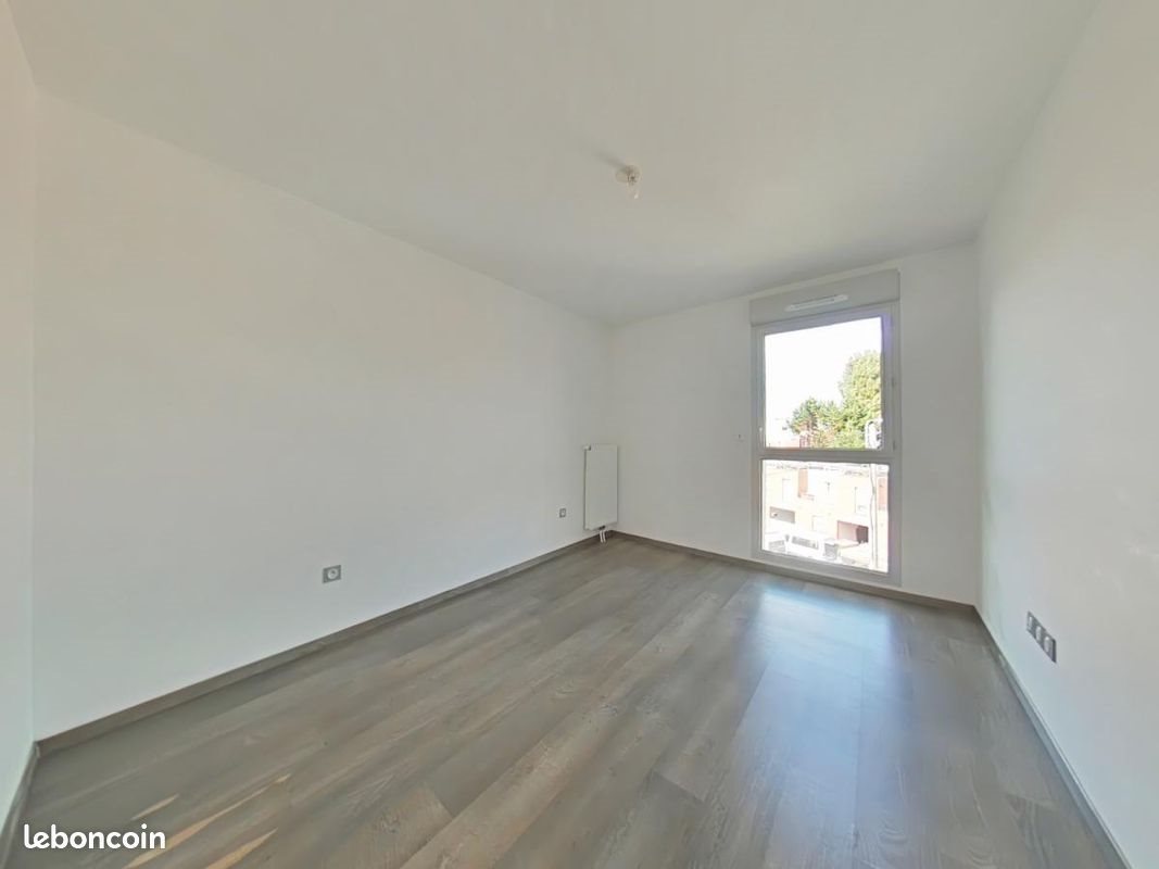 Appartement à louer, 69m², Loos