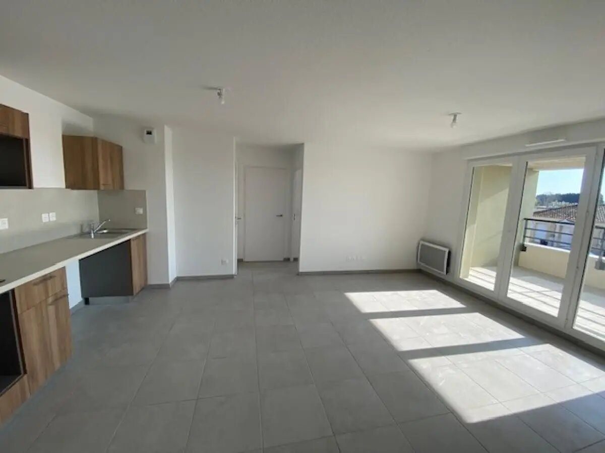 Appartement à louer, 86m², Saint-Brès