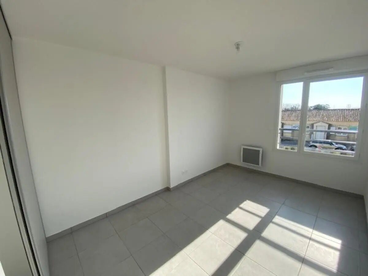 Appartement à louer, 86m², Saint-Brès