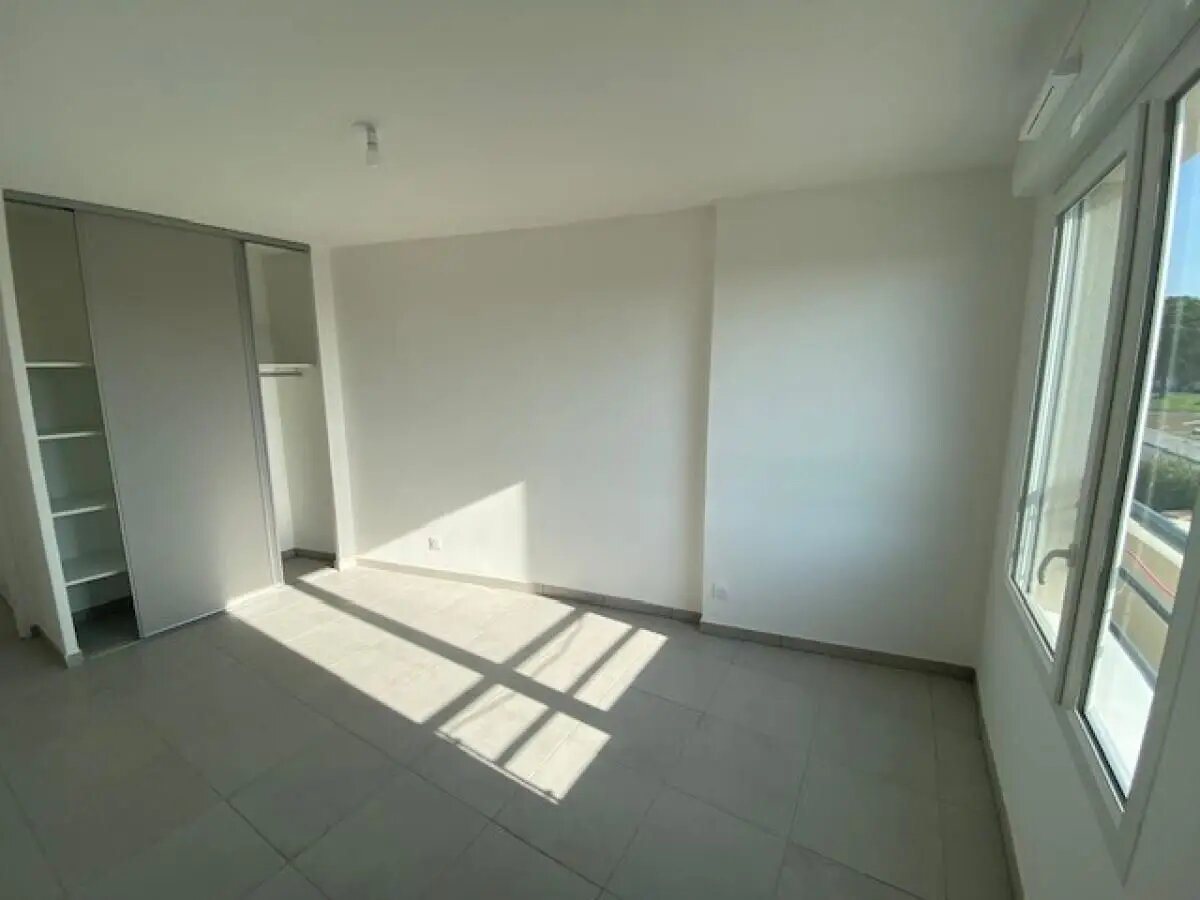 Appartement à louer, 86m², Saint-Brès