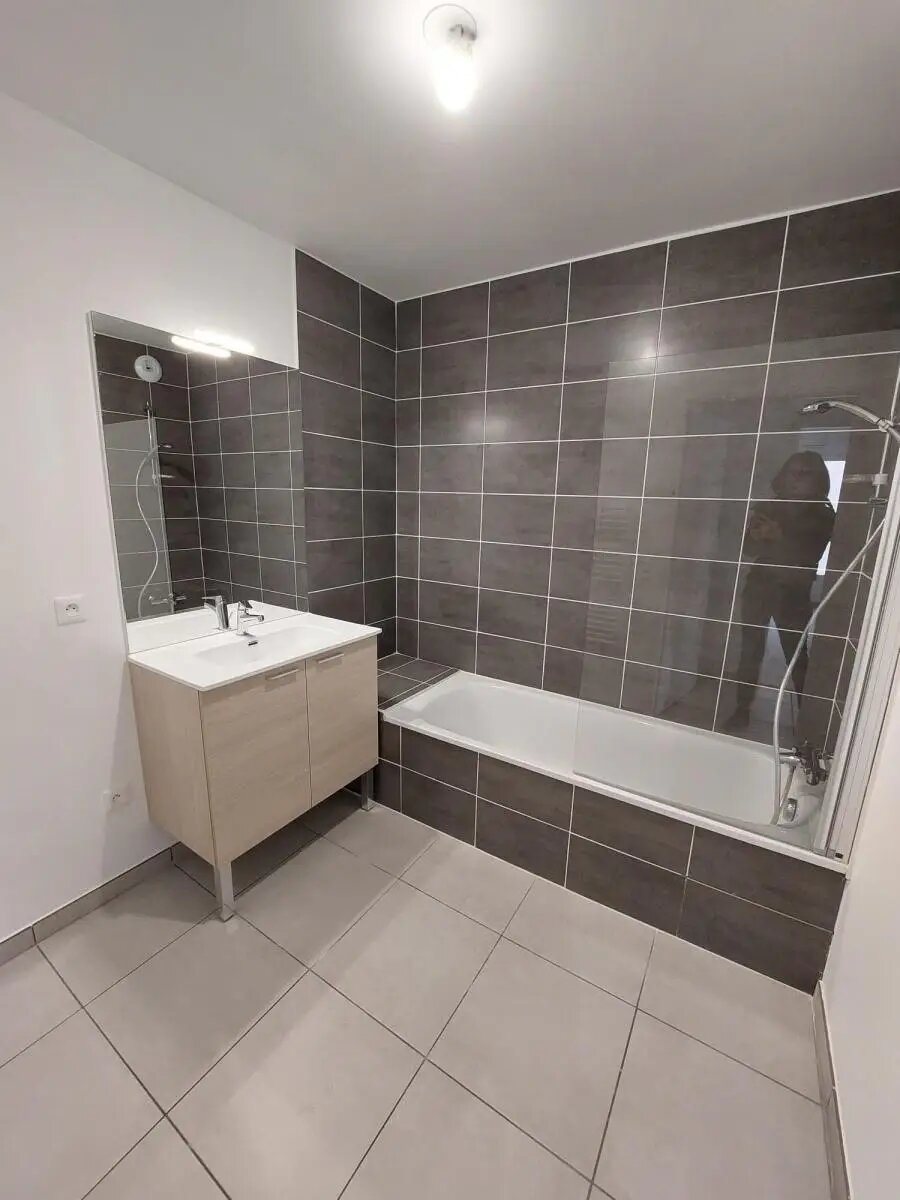 Appartement à louer, 82m², Gex