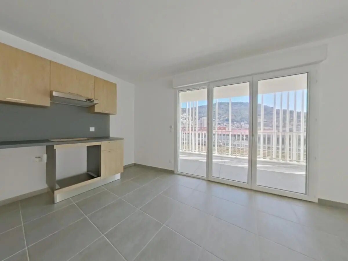 Appartement à louer, 80m², Nice