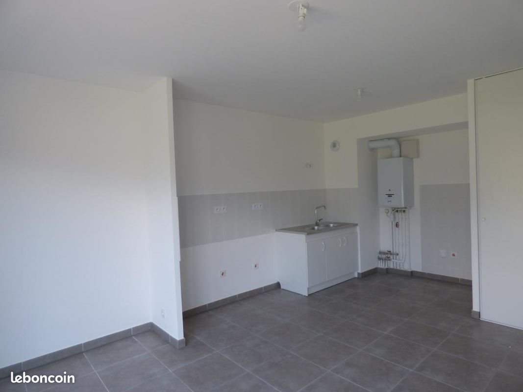 Appartement à louer, 26m², Ségny