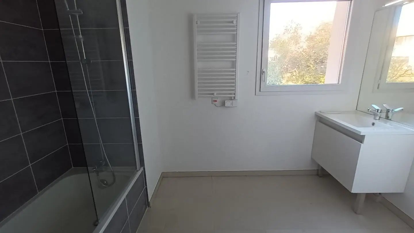 Appartement à louer, 66m², Antibes