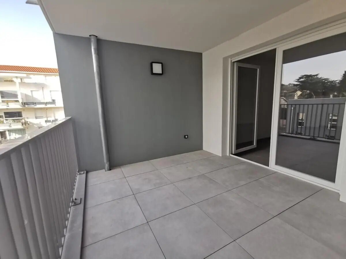 Appartement à louer, 68m², Pierre-Bénite