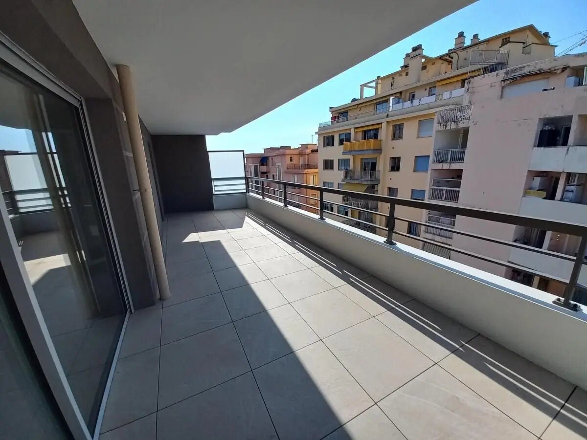 Appartement à louer, 115m², Roquebrune-Cap-Martin