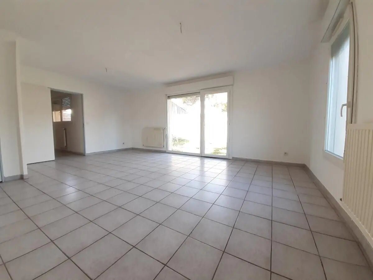 Maison à louer, 136m², Bagnols-sur-Cèze